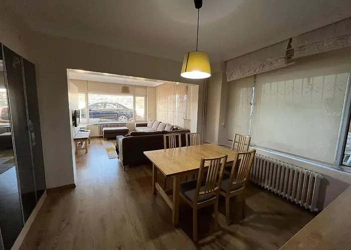 Bosphorus Waterfront Flat, Cengelkoey 公寓